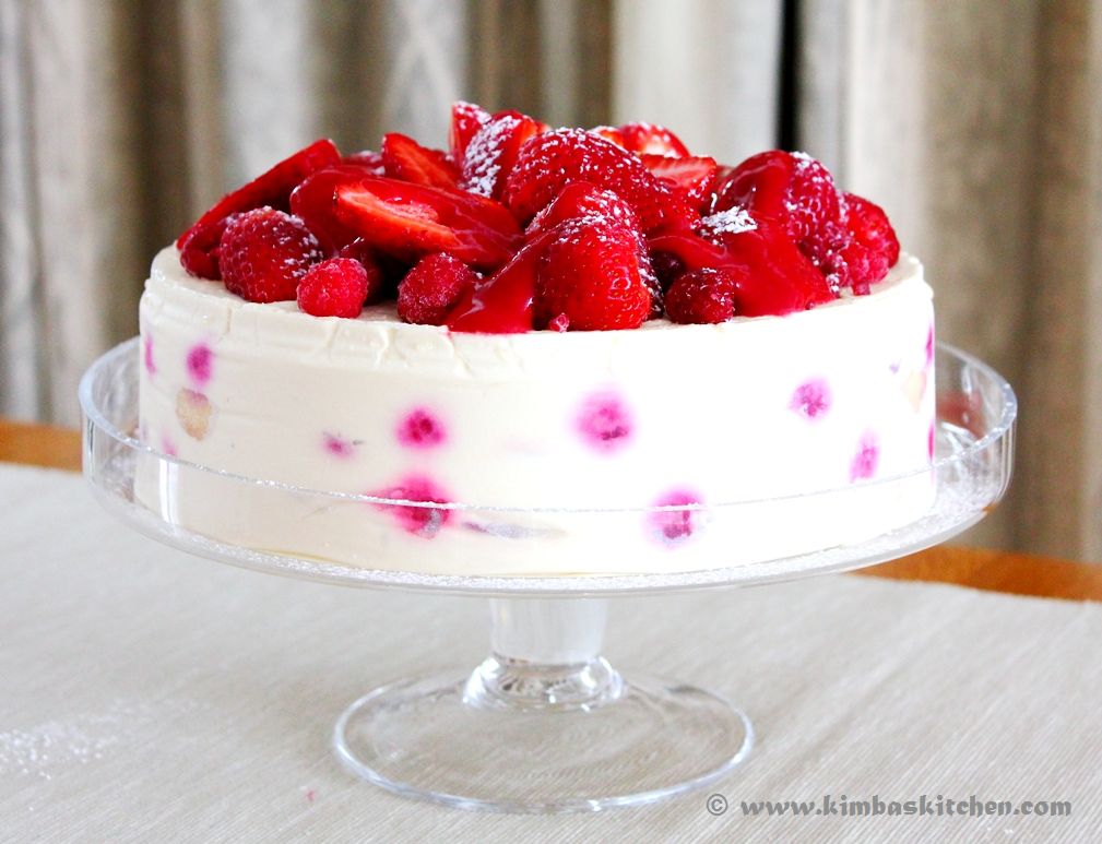 Mixed Red Berry Mascarpone&nbsp;Cheesecake