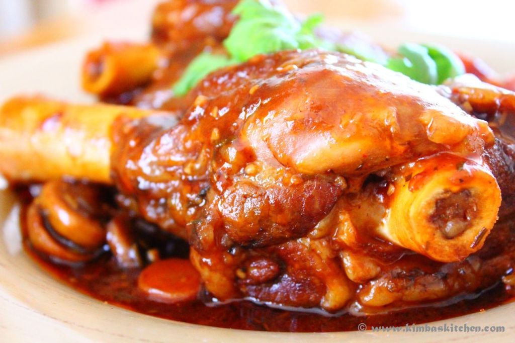 Braised Lamb Shanks with Mushroom and Carrots