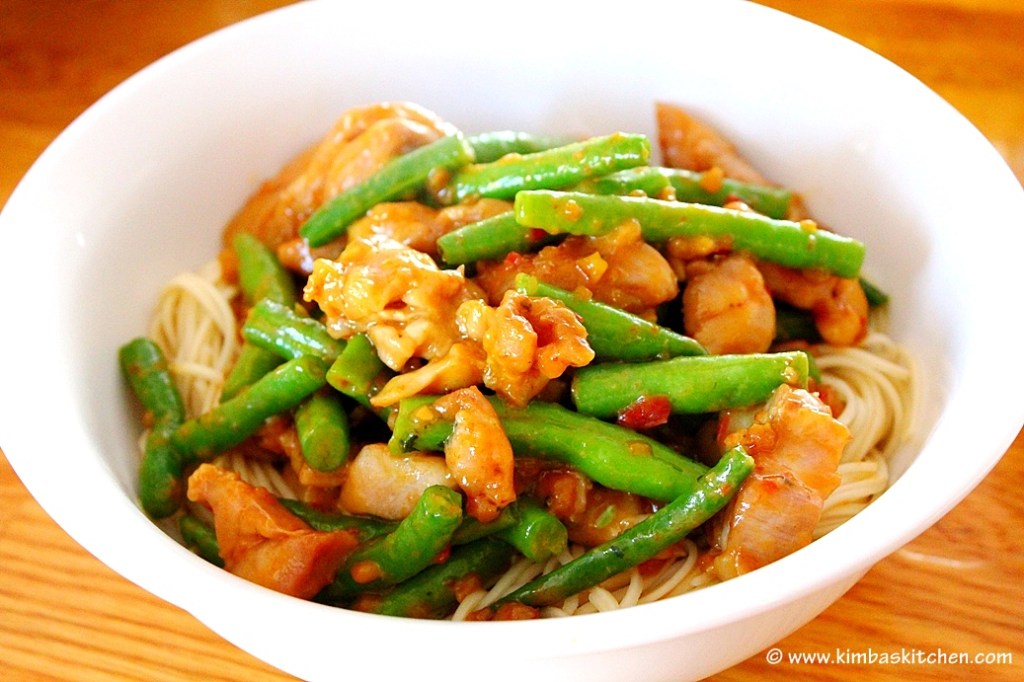 Peanut Satay & Chilli Chicken with Green Beans