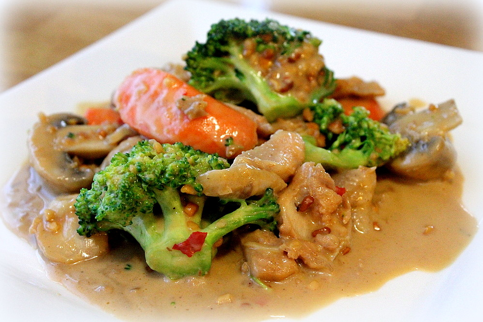 Stirfry Chicken & Vegetables with Chilli Satay&nbsp;Sauce