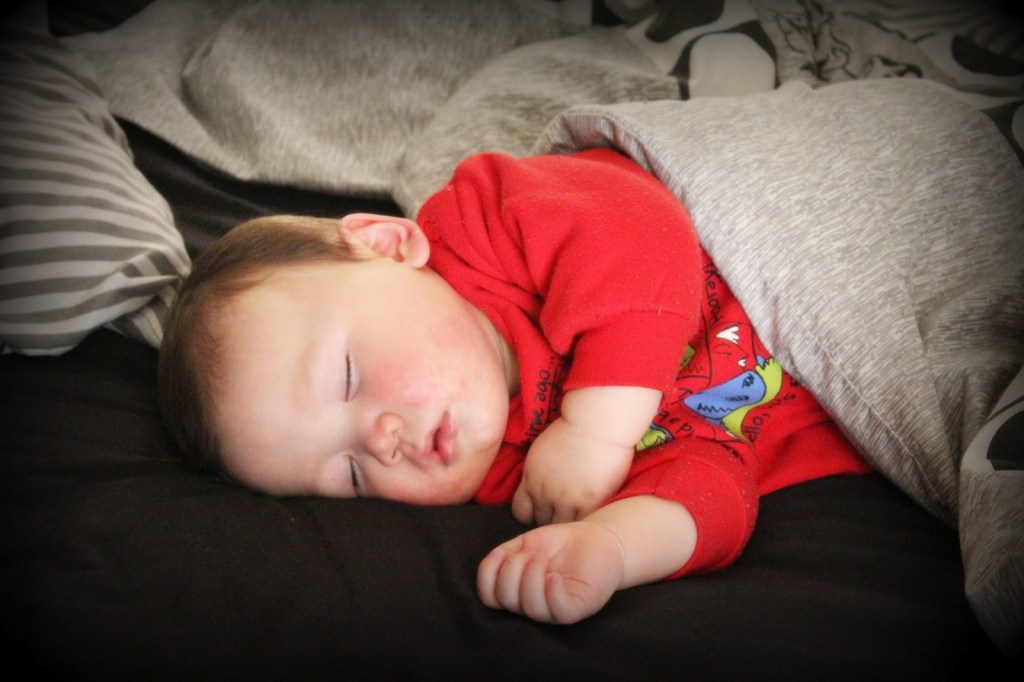 Week 38: Sleeping Through, No Night Feeds, Modelling Agency Update, Free&nbsp;Standing.