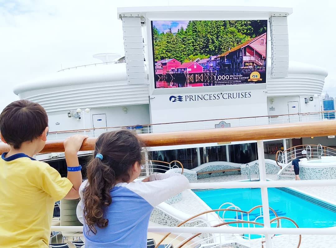 47250216_527022571117676_4645945209100456849_n